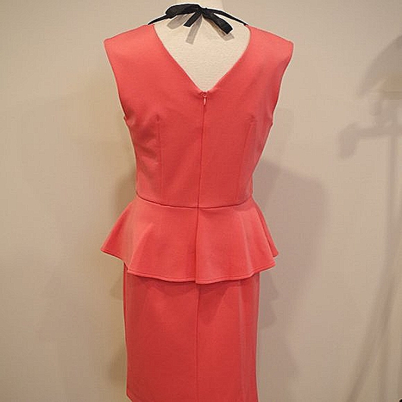 Lori Michaels Ponte Knit Peplum Cocktail Dress w/Bib Necklace NEW -Sz. Med - Picture 6 of 8